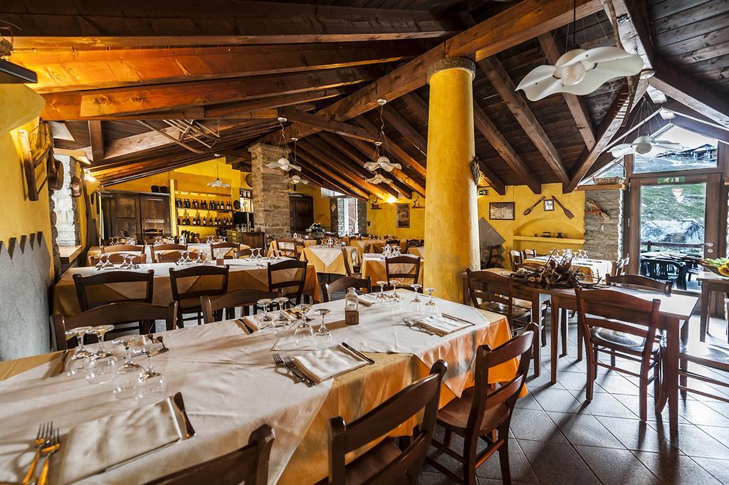 Hotel Baita Cretaz Брей-Червиния Экстерьер фото