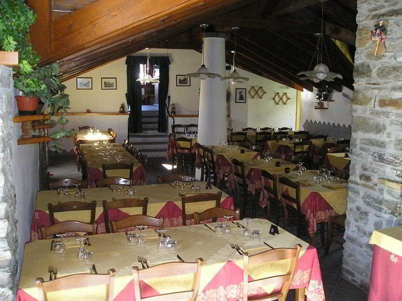 Hotel Baita Cretaz Брей-Червиния Экстерьер фото